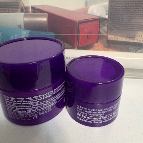 Clinique gift set - Picture 5 of 9